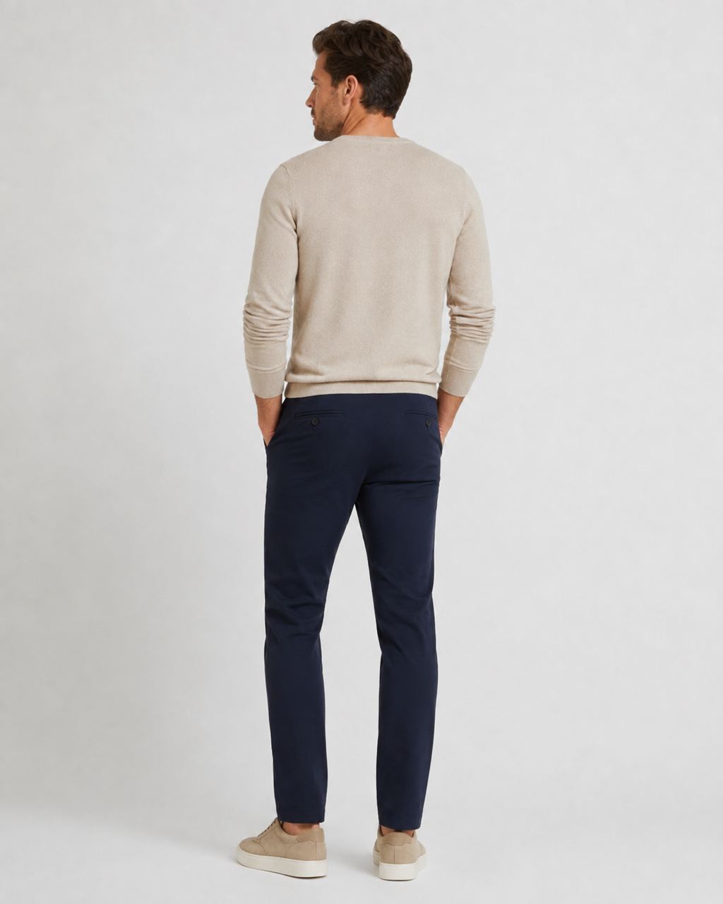 Pantalón tech| Antiarrugas, elástico y repelente al agua