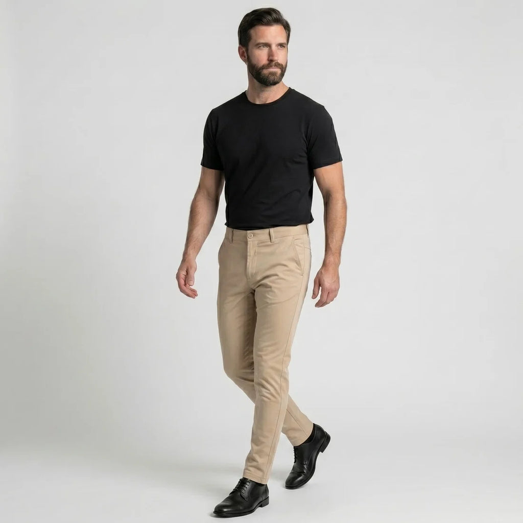 Pantalón tech| Antiarrugas, elástico y repelente al agua